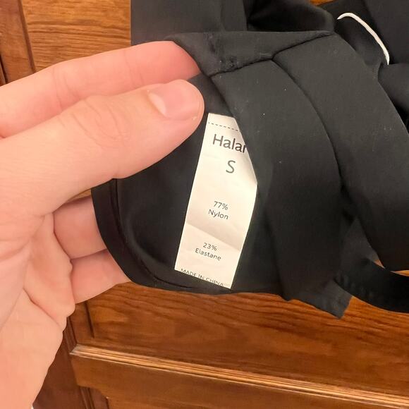 Halara sz S NWT Softlyzero Airy Square Neck Black Crisscross Cropped Tank Top - Picture 13 of 15